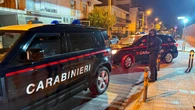 Ivrea, cosparge di gasolio la compagna e tenta di darle fuoco: un amico evita la tragedia. Arrestato 47enne
