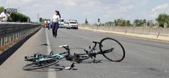 Travolge e uccide tre ciclisti. Indagato per omicidio stradale
