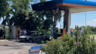 La strage dei braccianti uccisi e bruciati nel minivan: l’agguato alla pompa di benzina, la pista del racket dei caporali