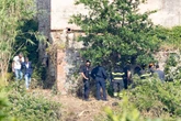 Killer delle escort, dagli scavi nei terreni di Frumuzache spuntano ossa, capelli e slip