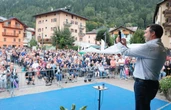 Macron-Salvini, un caso aperto. Scontro sulle truppe Ue in Ucraina. Zelensky: “Non cediamo territori”