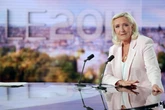 Marine Le Pen condannata a tre anni. “Sono innocente e mi candido alle presidenziali 2027”. Perché può farlo