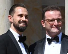 Diventa padre con maternità surrogata, capogruppo della Cdu costretto a lasciare