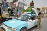 Afghanistan, Kandahar nella morsa del caldo: sui taxi i refrigeratori artigianali