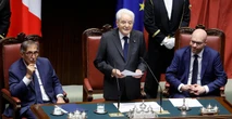 Mattarella celebra gli 80 anni della Costituente: “La Repubblica è di tutti”. Standing ovation in Aula