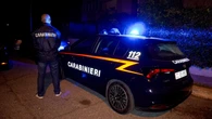 Far west a Roma, spari contro un palazzo: colpita una ragazza affacciata al balcone