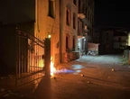 Difese il prete di Caivano. Attentato al cronista. Molotov sotto casa