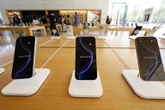 Accordo Trump-Apple: altri 100 miliardi di investimenti negli Usa “per evitare i dazi sull'iPhone”. Casa Bianca: altra vittoria Usa