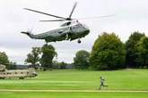 Atterraggio d’emergenza per l’elicottero di Trump. “Un problema idraulico in volo”