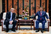 Trump avverte l’Iran e rassicura Xi: “No alla guerra per Taiwan. Taipei non dichiari l’indipendenza”
