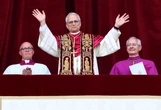 Il Papa non è Bergoglio bis. Un po’ Francesco, un po’ Ratzinger. Così rassicura i fedeli conservatori