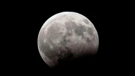 Eclissi totale di Luna domenica 7 settembre 2025: come e quando vederla dall’Italia