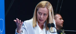 L’ira del governo italiano: "Attacchi inaccettabili. Tel Aviv faccia chiarezza"