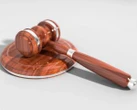 Українці заплатять 1,1 млн грн судді, якого звинувачували в хабарництві
