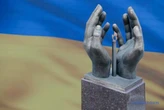 Медикам, які померли від Covid-19, відкрили пам'ятник