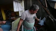 Un potente tornado causa tres muertos e importantes daños materiales en la República Checa.