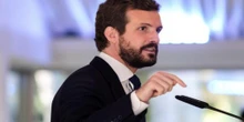Las comunidades del PP elaborarán sus propios currículos hasta el límite legal para frenar el adoctrinamiento de la 'ley Celaá'