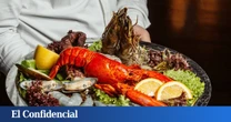 El buffet libre con vistas al mar que casi nadie conoce en este pueblo de Barcelona: brilla por su mariscada XXL