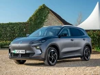 Nuova MG S5 EV, C-SUV con prezzo da B-SUV: in UK l'hanno già provata