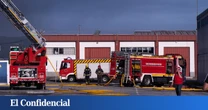Arde un garaje con maquinaria agrícola y herramientas en Oza-Cesuras (A Coruña)