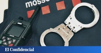 Salta de una furgoneta mientras le sigue la policía y fallece al caerle el vehículo encima