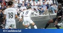 Muere un aficionado en la grada del Alfonso Murube en el Ceuta vs. Almería de Segunda
