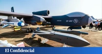 El primer portaviones volante de la historia se prepara para lanzar un enjambre de 100 drones