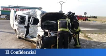 Dos personas excarceladas de un vehículo en un choque frontal con otro turismo en la N-211, en Caspe