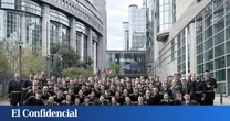 Noche de cofradías en el improvisado campamento sevillano en Bruselas