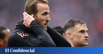 El gafe de Kane continúa: estaba preparado en el césped para celebrar su primer título y pasa esto en el minuto 93