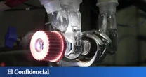 Reino Unido asegura haber creado una 'hoja' artificial que transforma la contaminación en combustible limpio