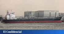 Una ola provocada por un metanero deja varios heridos en Mazagón (Huelva) al chocar contra rocas