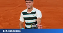Alcaraz también aprende a sufrir, pero tiene algo distinto en Roland Garros: la sonrisa de ganador