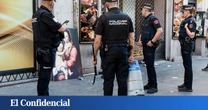 Detenido por atacar a policías y atrincherarse con cuchillos en edificio de San Blas (Madrid)