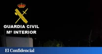 Incautadas 67 garrafas de gasolina a unos "petaqueros" que huyeron nadando