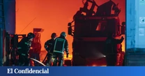 Intentan controlar el incendio en un edificio en Castellón, con varias personas confinadas