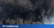 Una nube tóxica generada por un incendio obliga a confinar a la problación cercana en Fortuna (Murcia)