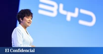 Stella Li, vicepresidenta de BYD, sobre la 'burbuja' de los coches eléctricos chinos: "100 marcas podrían desaparecer en 5 años"