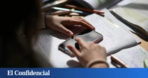 Miles de familias se organizan ya en España para dejar a los adolescentes sin móvil hasta los 16