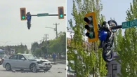 Chwila nieuwagi i groźny wypadek. Motocykl zawisł 7 metrów nad jezdnią