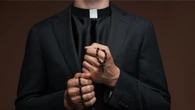 Były ministrant chce 20 mln zł odszkodowania. Proces w głośnej sprawie