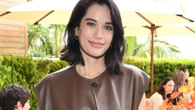 Nepo baby with Hollywood star dad poses on red carpet – but can you guess who she is?