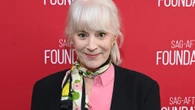90s sitcom star unrecognizable ahead of reunion with castmates from hit show – can you guess who?