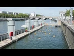 Quase 100 mil banhistas aproveitaram o Rio Sena neste verão em Paris | AFP