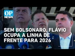 Sem Bolsonaro, Flávio ocupa a linha de frente e vira aposta para 2026 | O POVO NEWS