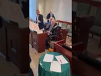 Prezydent Poznania Jacek Jaśkowiak obrzucony tortem. Skandal podczas sesji Rady Miasta Poznania
