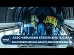 DEUTSCHLAND: Aktuelle Abschiebezahlen - Rückführungen erreichen neuen Höchststand!