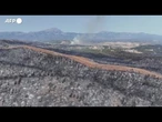 Incendio devasta il villaggio di Psachna sull'isola greca di Evia