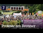 Anwohner demonstrieren gegen Verkehrsbelastung am Brenner