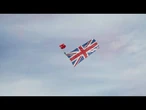 Paraquedistas Red Devils do Exército e da RAF participam do Dia das Forças Armadas | AFP